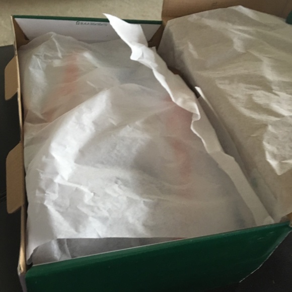 Mens shows - Picture 2 of 3